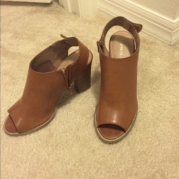 Shoes - Picture 2 of 2